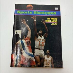 Vintage Sports Illustrated Magazine - The Knicks Shoot Ahead